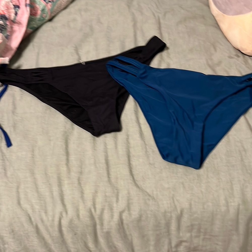 black and blue bikini bottoms hood condition